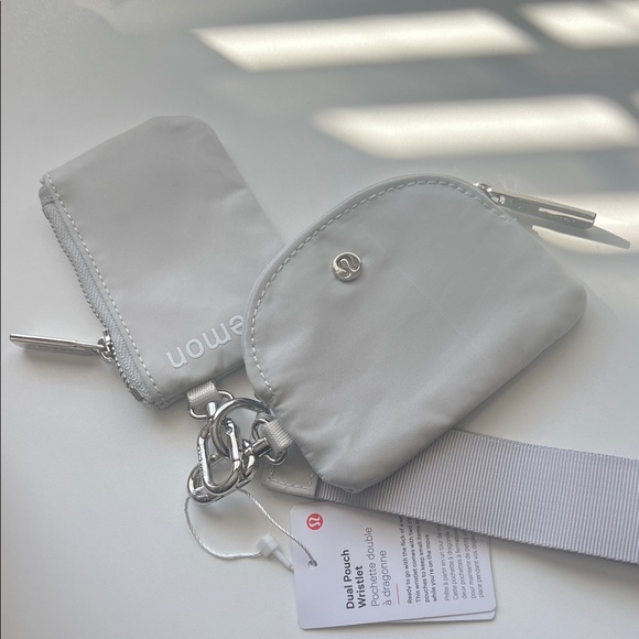 lululemon athletica White Dual Pouch - Picture 1 of 4